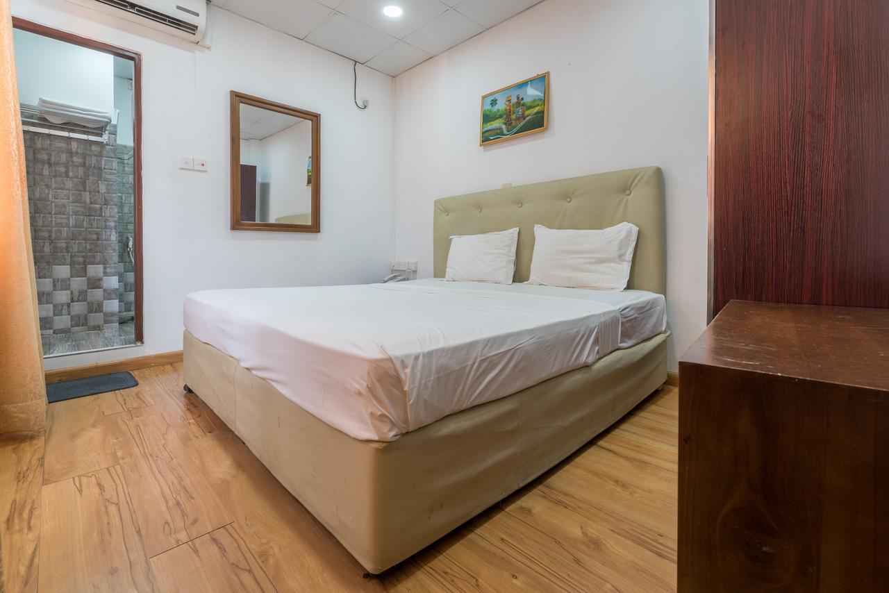 Metro City Hotel Colombo Exterior photo