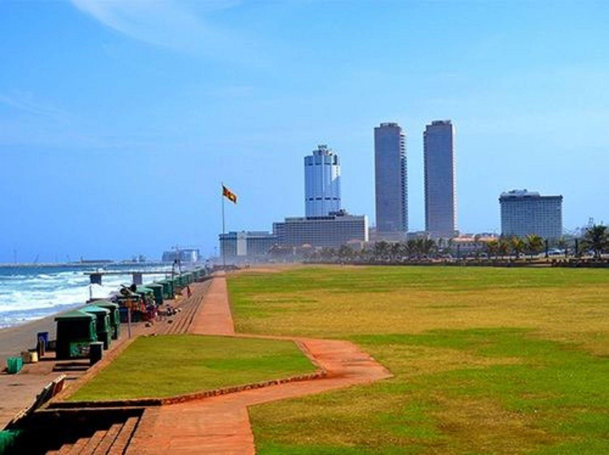 Metro City Hotel Colombo Exterior photo