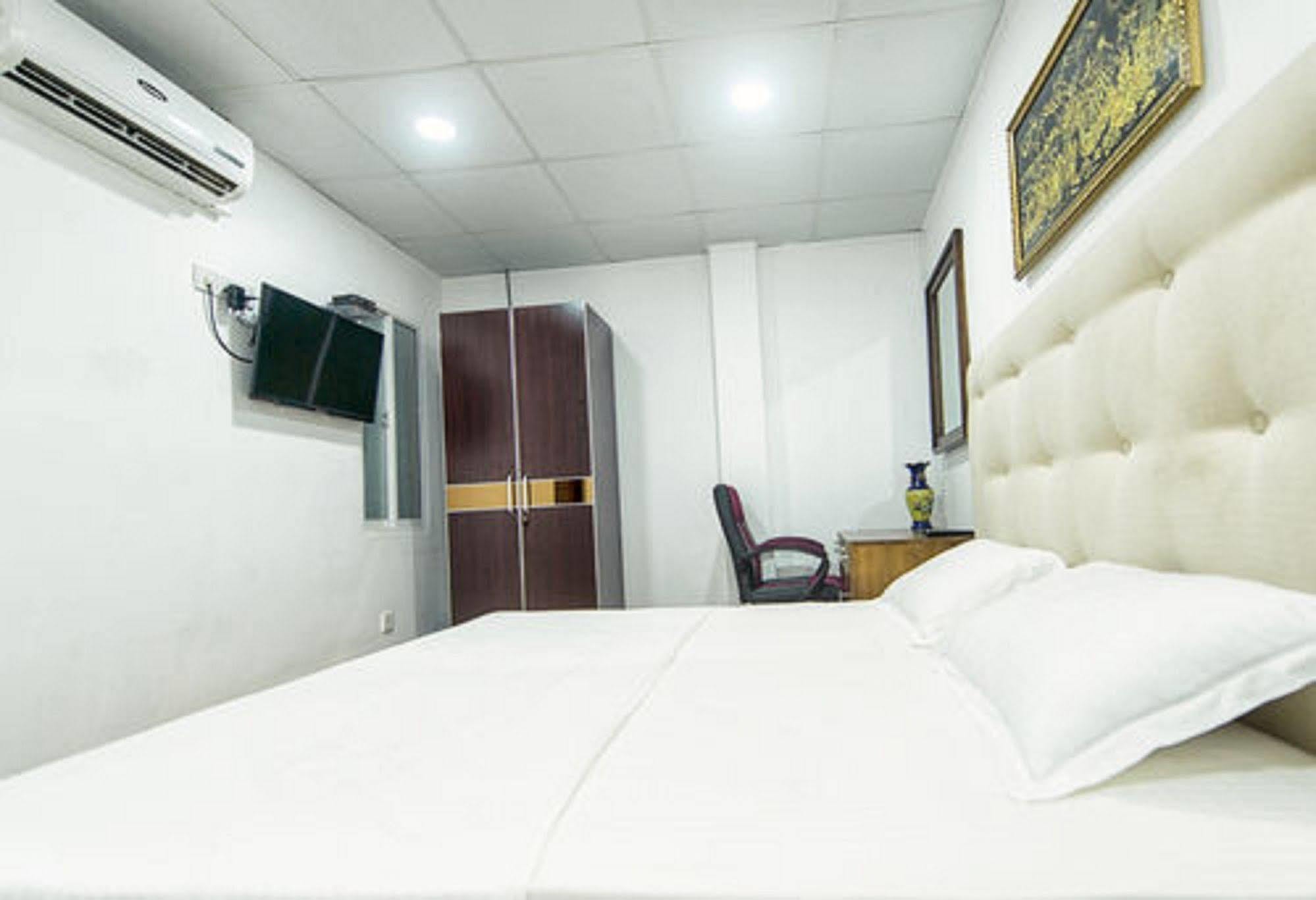 Metro City Hotel Colombo Exterior photo