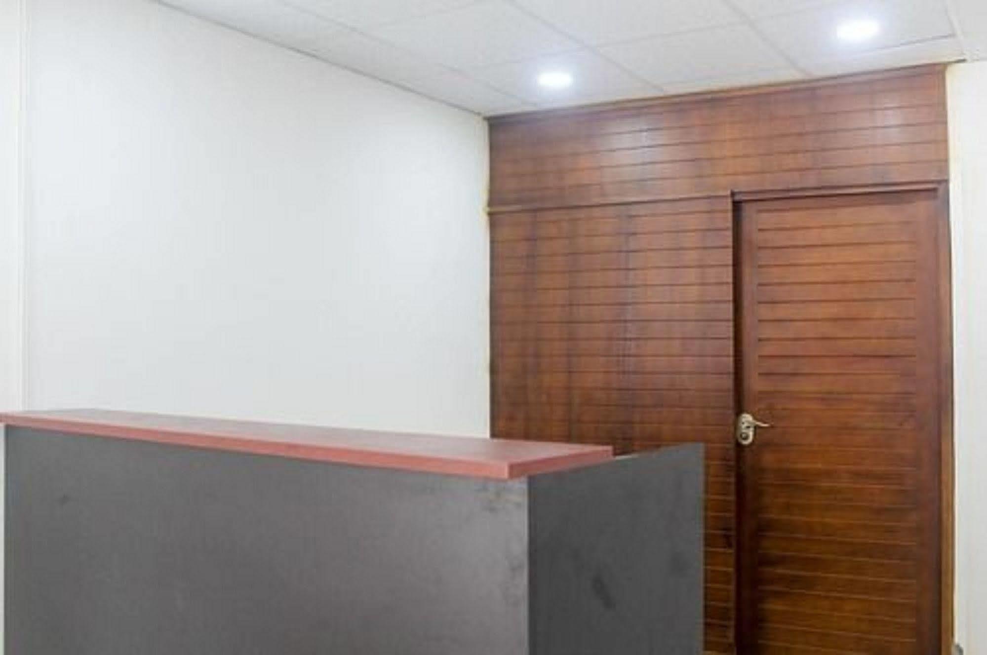 Metro City Hotel Colombo Exterior photo